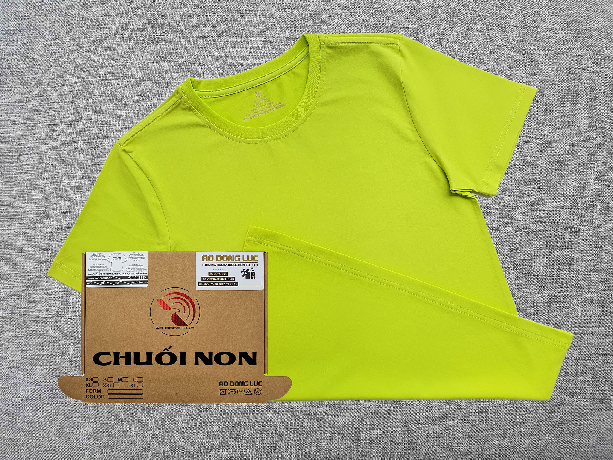 Áo thun cổ tròn ngắn tay cotton cao cấp xanh chuối