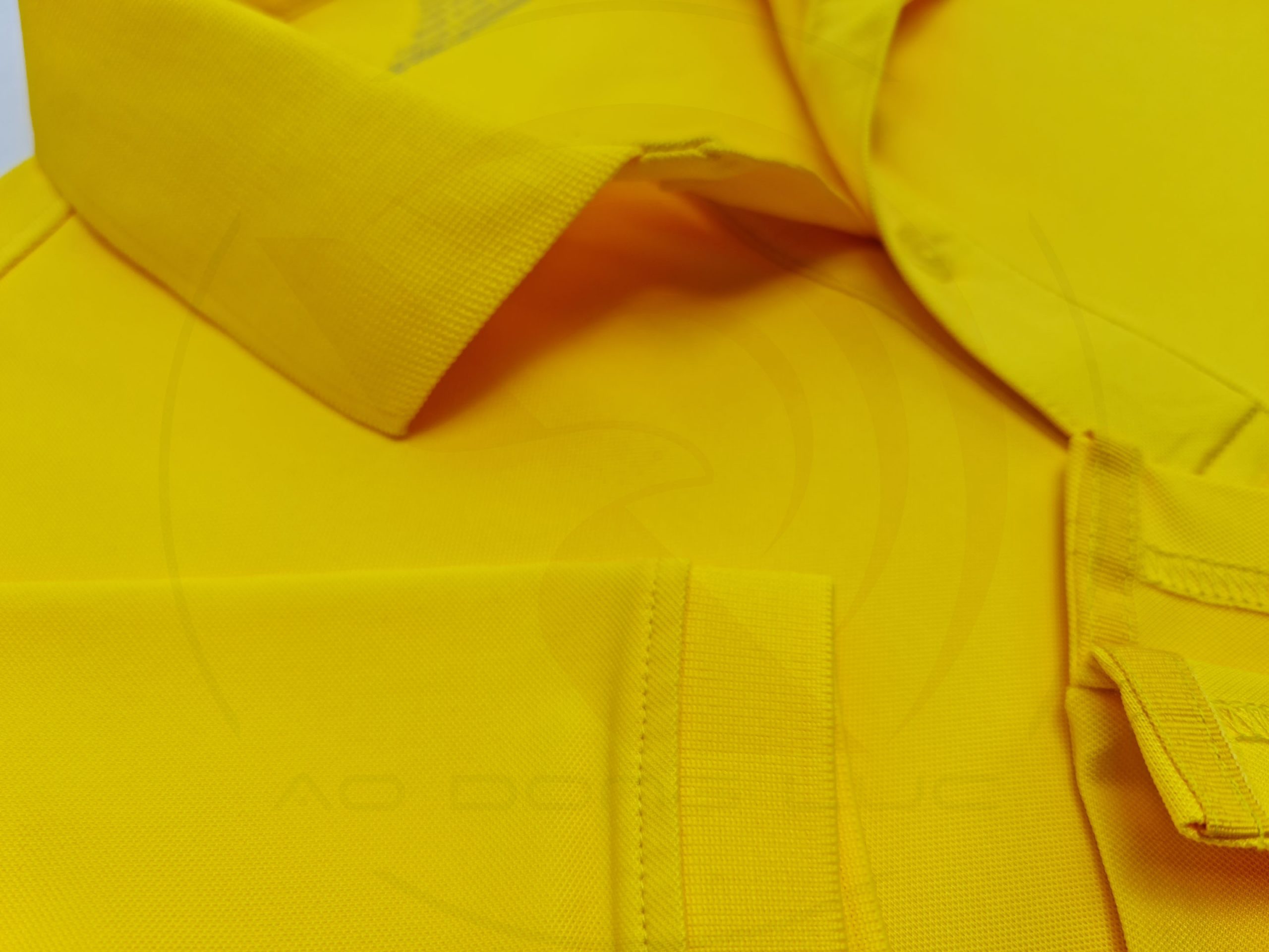 Áo thun cổ trụ polo bo trơn cá sấu lạnh poly thấm hút màu vàng nghệ