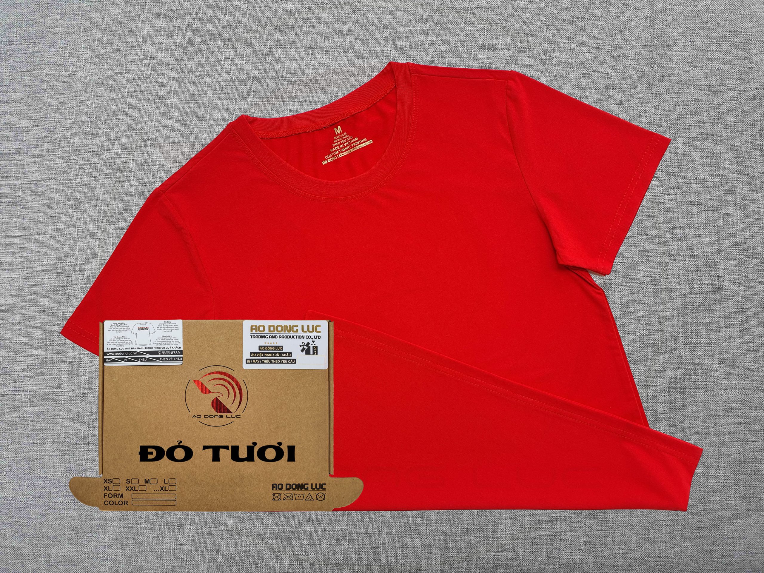 Áo thun cổ tròn ngắn tay supe unisex màu đỏ tươi