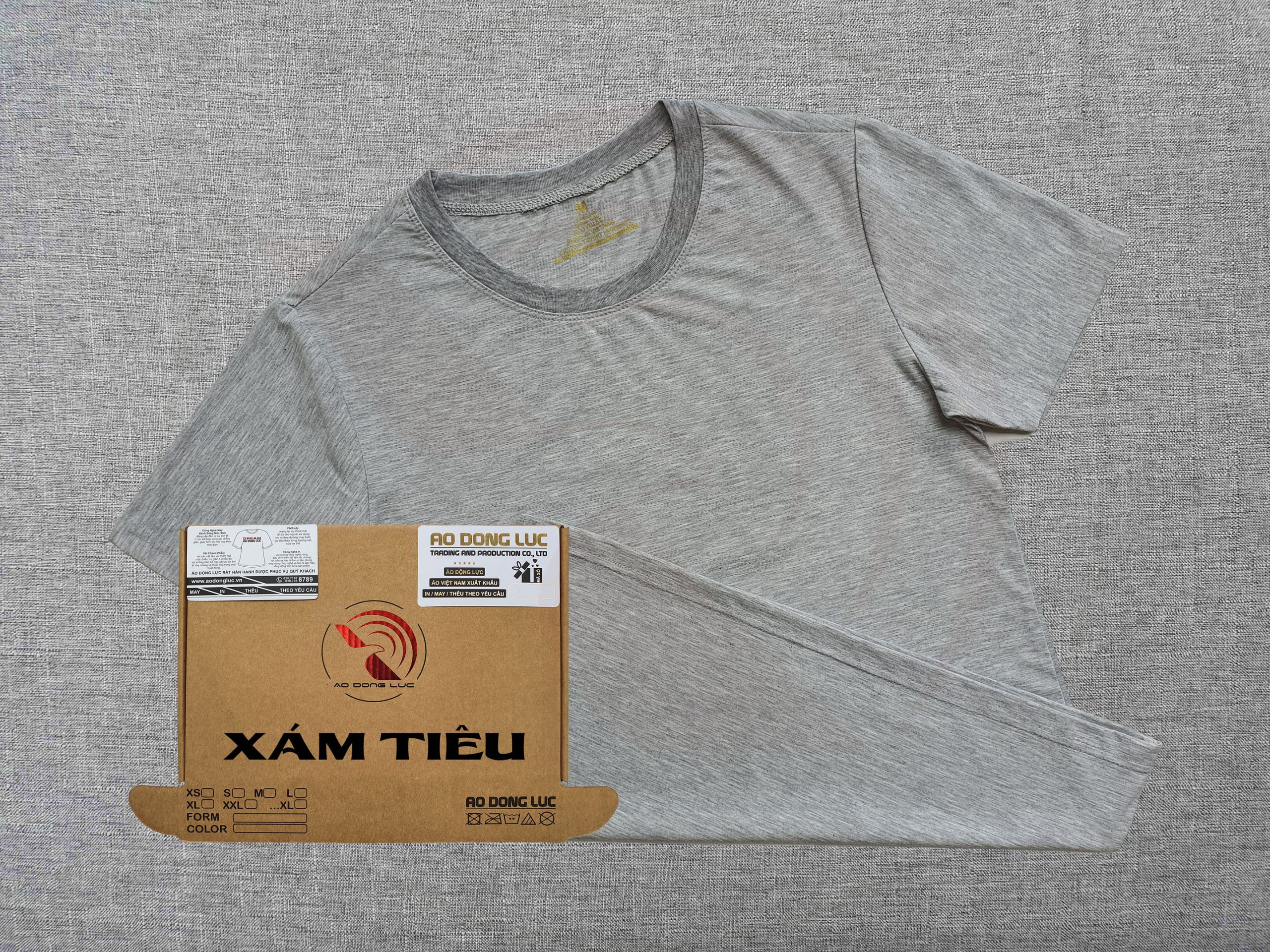 Áo thun cổ tròn ngắn tay supe unisex màu xám tiêu
