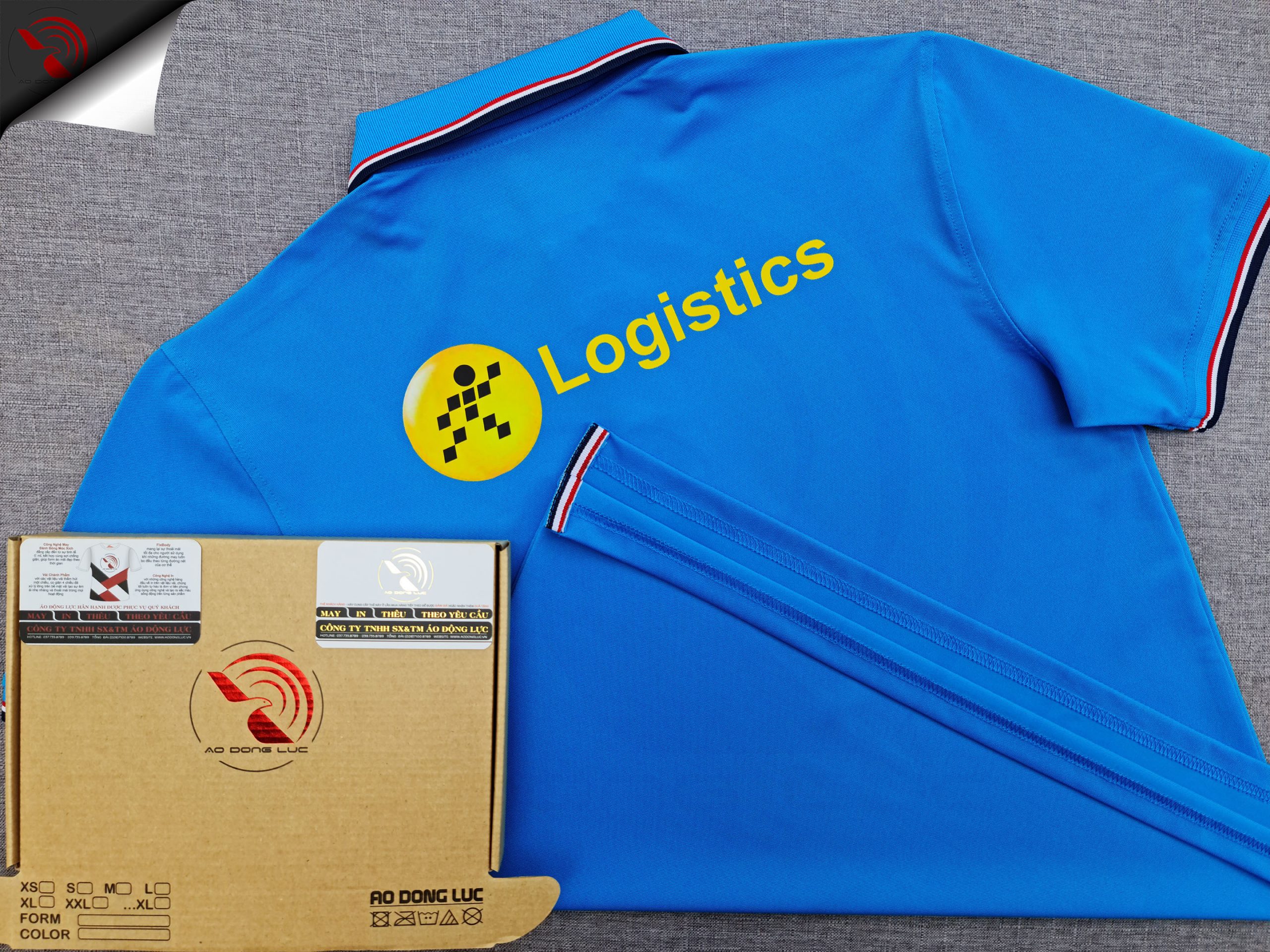 Đồng phục áo thun polo phối bo sọc xanh ya in kỹ thuật số