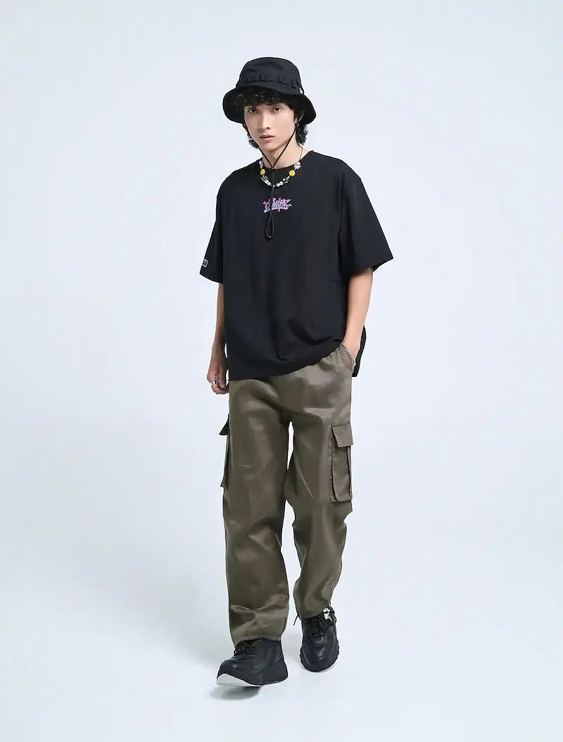 Áo Thun Unisex và Quần Jogger